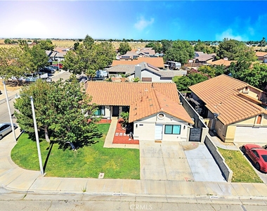 45446 17th East Street - Photo Thumbnail 25