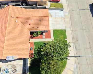 45446 17th East Street - Photo Thumbnail 21