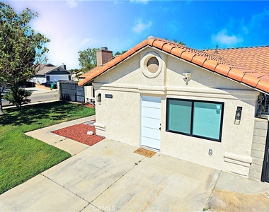 45446 17th East Street - Photo Thumbnail 24