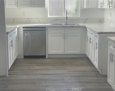 632 Manchester Terrace - Photo Thumbnail 5