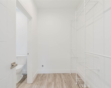 17846 Rinaldi Street - Photo Thumbnail 20