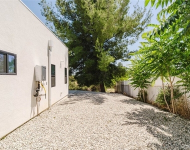 17846 Rinaldi Street - Photo Thumbnail 27