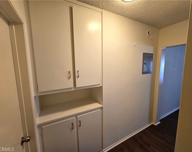 123 W Lomita Avenue - Photo Thumbnail 9