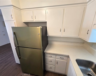 123 W Lomita Avenue - Photo Thumbnail 6