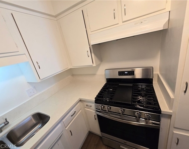 123 W Lomita Avenue - Photo Thumbnail 7
