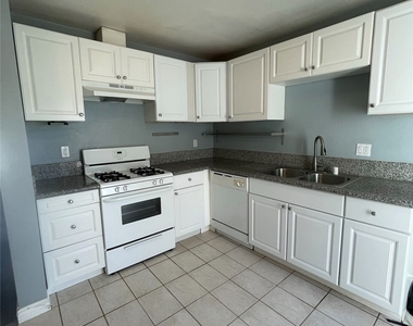 12836 12th Street - Photo Thumbnail 2