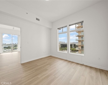 488 E Ocean Boulevard - Photo Thumbnail 18