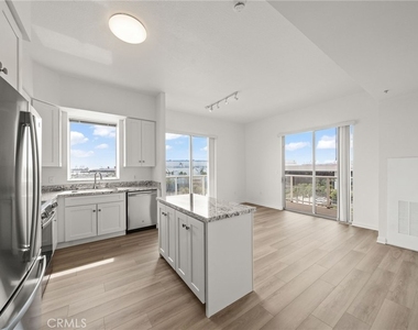 488 E Ocean Boulevard - Photo Thumbnail 6