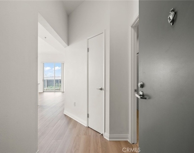 488 E Ocean Boulevard - Photo Thumbnail 5
