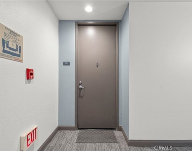 488 E Ocean Boulevard - Photo Thumbnail 4