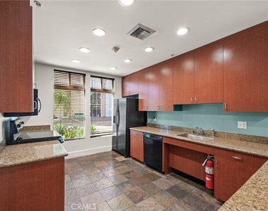 488 E Ocean Boulevard - Photo Thumbnail 27