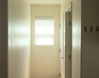 5726 1/2 Rocket Street - Photo Thumbnail 11