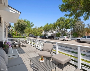 2049 E Ocean Boulevard - Photo Thumbnail 14