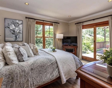 978 N 3rd Street - Photo Thumbnail 7