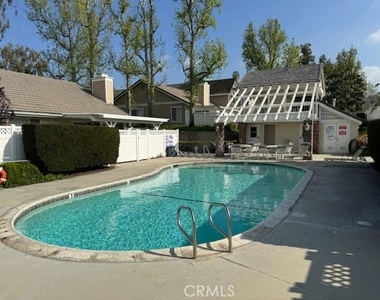 25671 Lawton Avenue - Photo Thumbnail 14