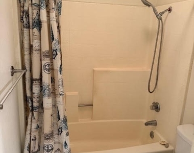 25671 Lawton Avenue - Photo Thumbnail 5