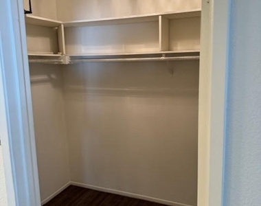 25671 Lawton Avenue - Photo Thumbnail 9
