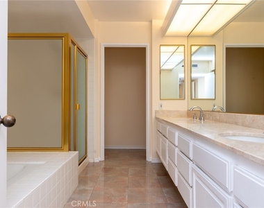 222 Monterey Road - Photo Thumbnail 24