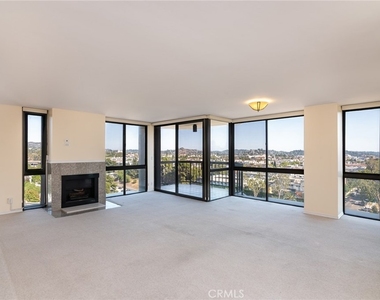 222 Monterey Road - Photo Thumbnail 3