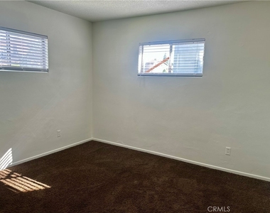 5147 Canoga Street - Photo Thumbnail 13