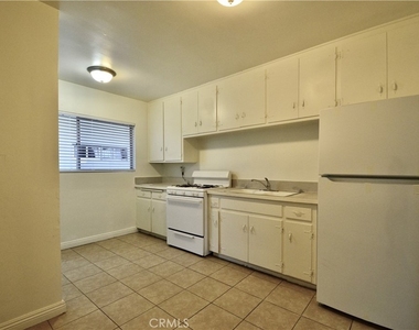 5147 Canoga Street - Photo Thumbnail 1