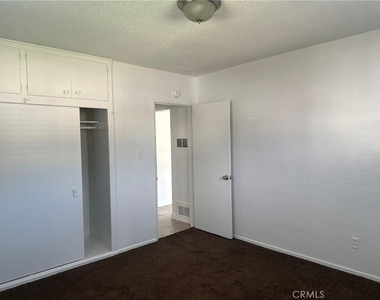 5147 Canoga Street - Photo Thumbnail 10