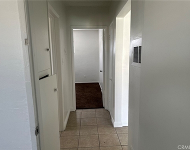 5147 Canoga Street - Photo Thumbnail 11