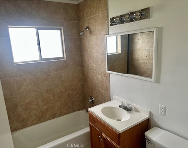 5147 Canoga Street - Photo Thumbnail 12