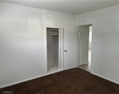 5147 Canoga Street - Photo Thumbnail 14