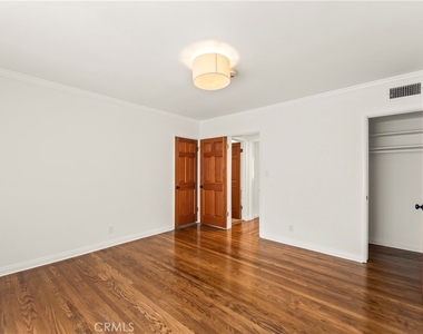1745 N Mariposa - Photo Thumbnail 8