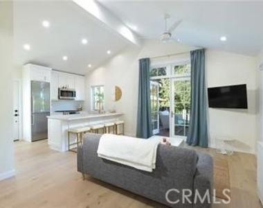 214 Sierra Madre Boulevard - Photo Thumbnail 11
