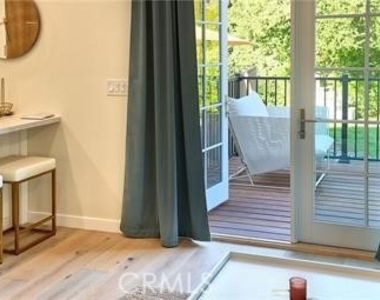 214 Sierra Madre Boulevard - Photo Thumbnail 7