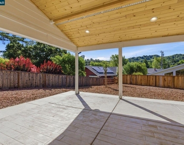 3196 Rohrer Drive - Photo Thumbnail 14