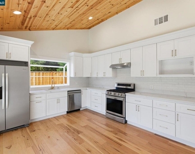 3196 Rohrer Drive - Photo Thumbnail 6