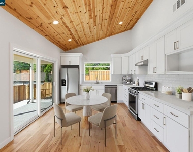 3196 Rohrer Drive - Photo Thumbnail 5