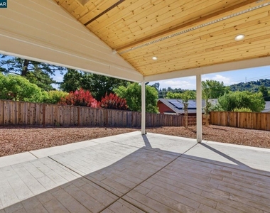 3196 Rohrer Drive - Photo Thumbnail 15