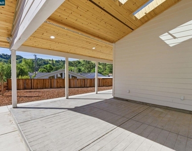 3196 Rohrer Drive - Photo Thumbnail 13