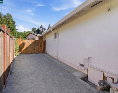 3196 Rohrer Drive - Photo Thumbnail 28