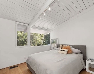 2149 Basil Lane - Photo Thumbnail 21