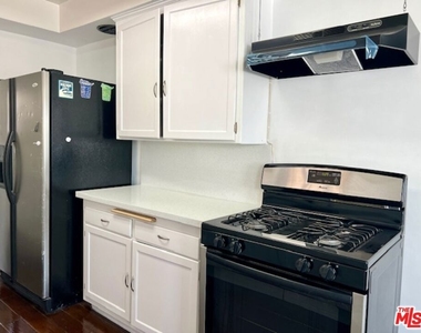 11036 Culver Boulevard - Photo Thumbnail 7