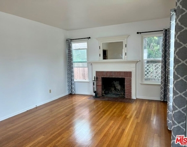 11036 Culver Boulevard - Photo Thumbnail 2