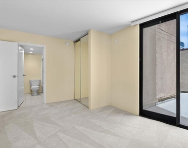 4265 Marina City Drive - Photo Thumbnail 14