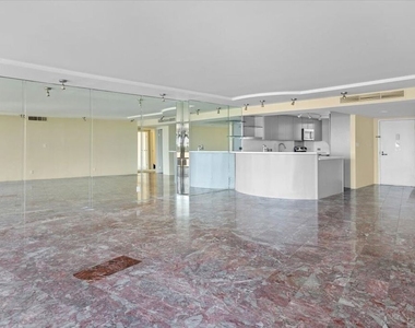 4265 Marina City Drive - Photo Thumbnail 5
