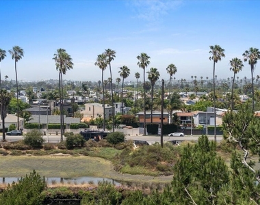 4265 Marina City Drive - Photo Thumbnail 29