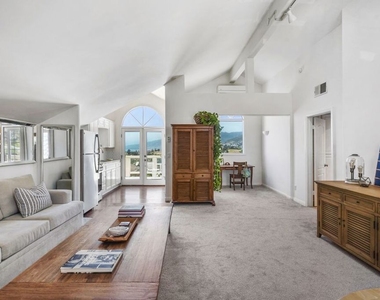 29355 Heathercliff Road - Photo Thumbnail 5