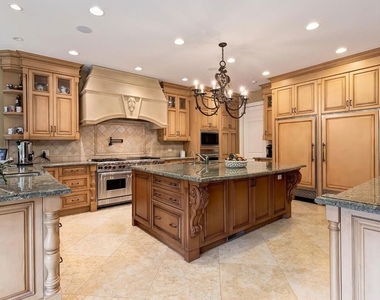 9355 Kirkside Road - Photo Thumbnail 7