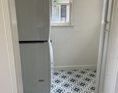 8345 Loyola Boulevard - Photo Thumbnail 4