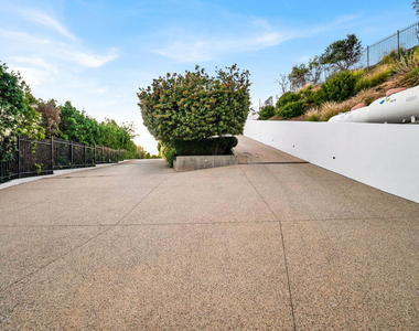 2915 Tuna Canyon Road - Photo Thumbnail 6