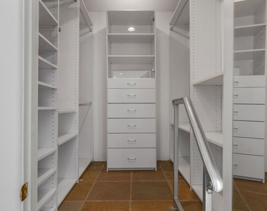 10023 Westwanda Drive - Photo Thumbnail 36