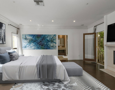 10023 Westwanda Drive - Photo Thumbnail 55